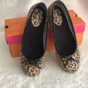 Leopard print Girls slip on shoes